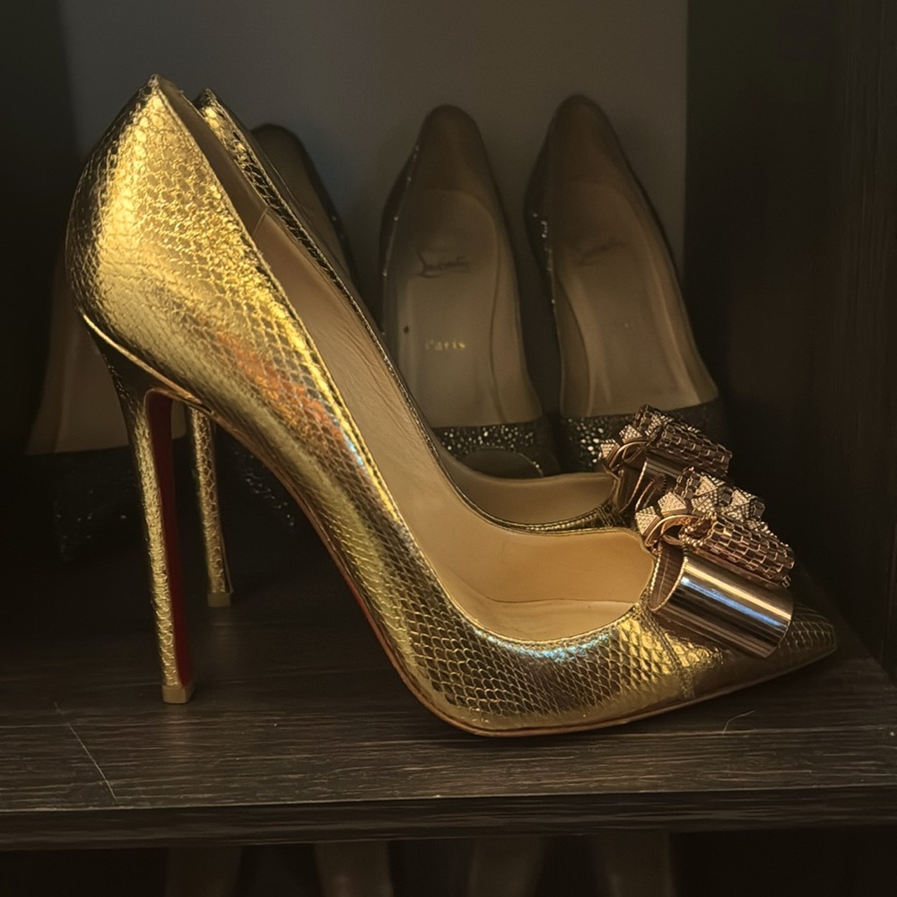 Louboutin Ayers Nodo Gold Python Heels